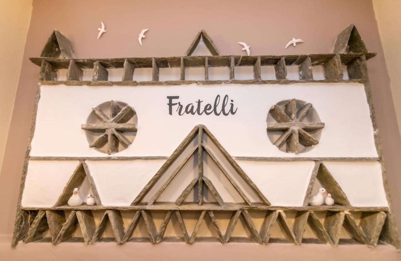 Fratelli Family Rooms Tínos Eksteriør billede